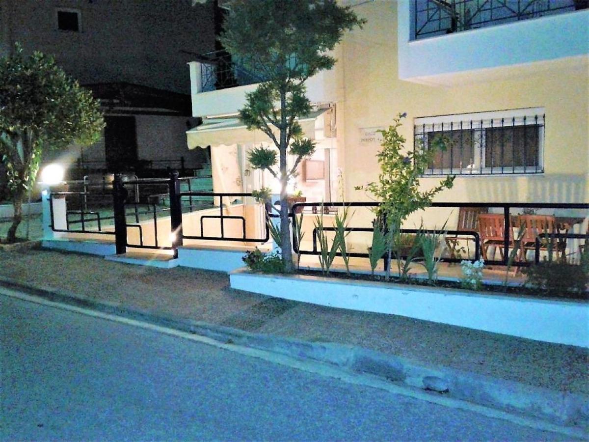 Lilac Studio Apartment Kavála Exterior photo