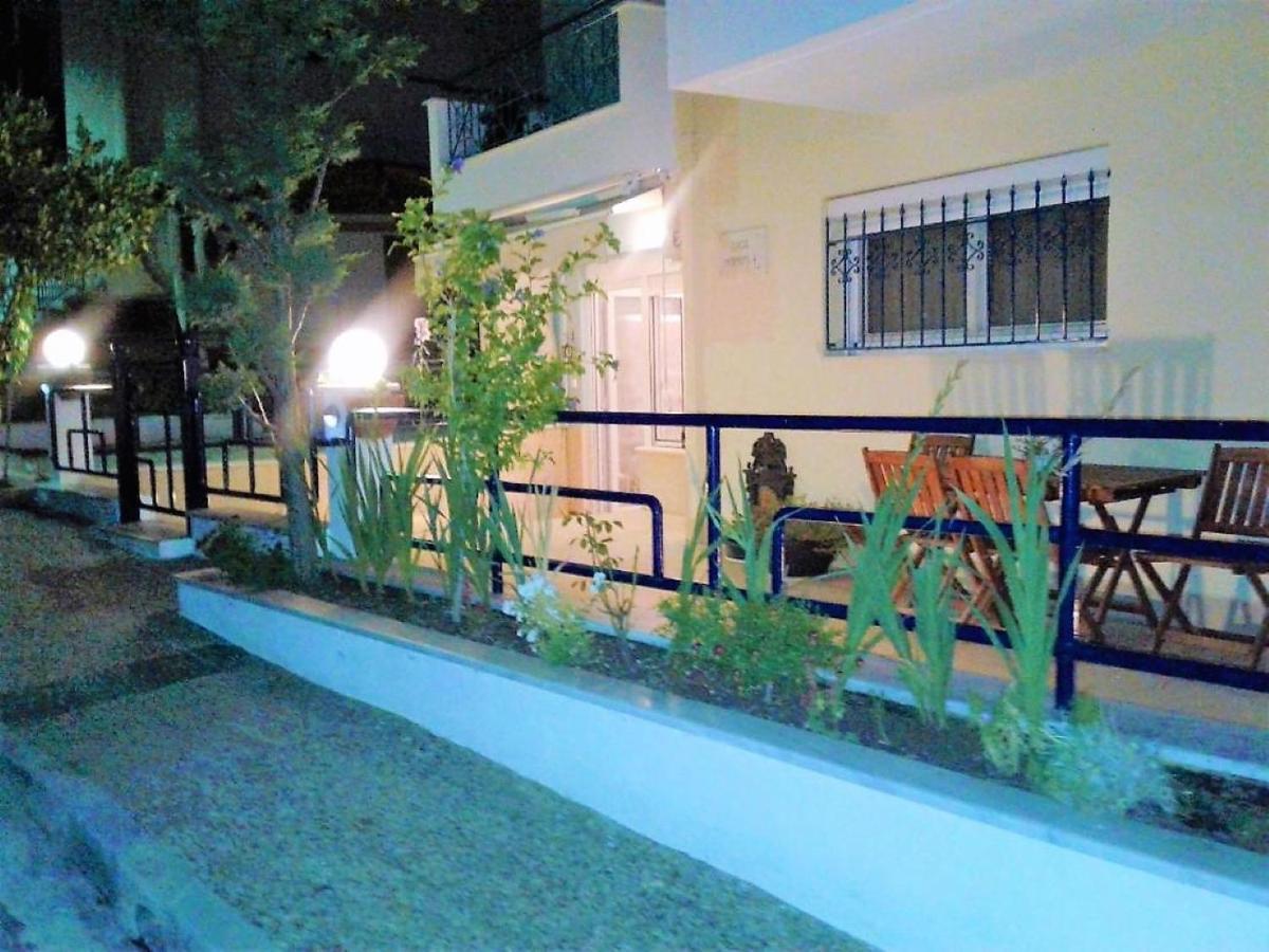 Lilac Studio Apartment Kavála Exterior photo